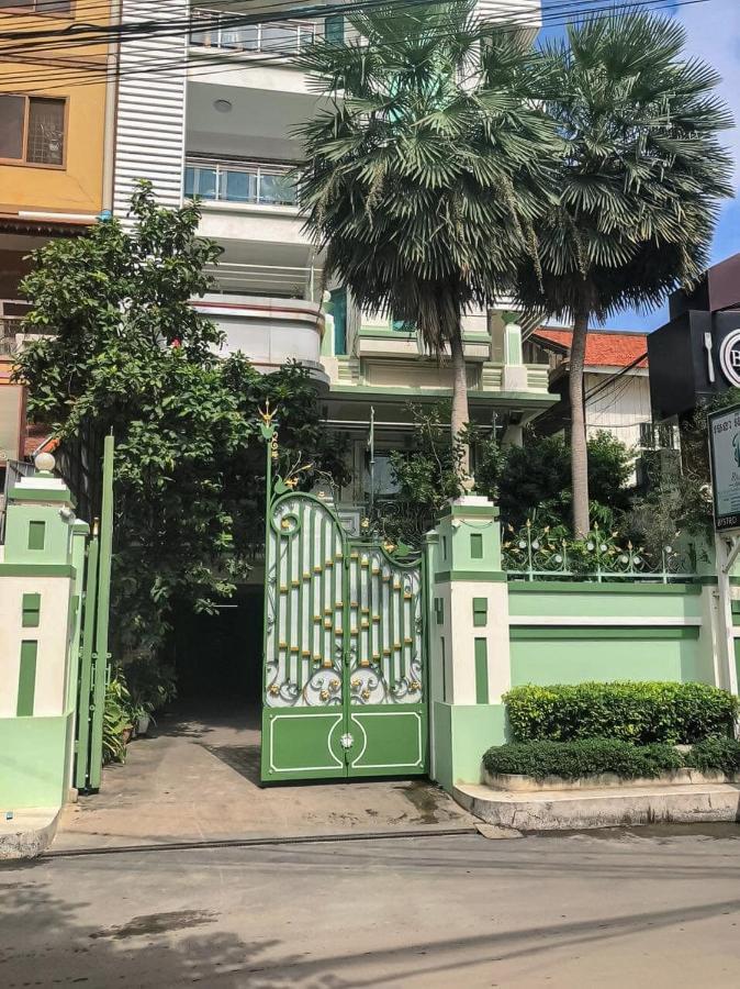 Rumnea Apartment Phnom Penh Exterior photo
