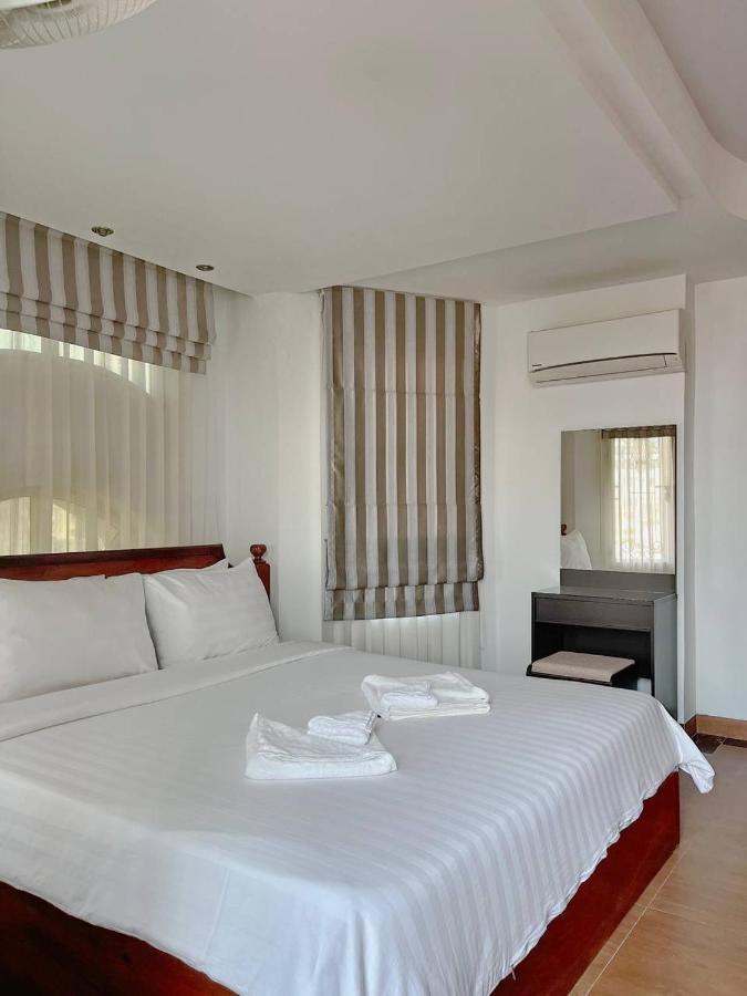 Rumnea Apartment Phnom Penh Exterior photo