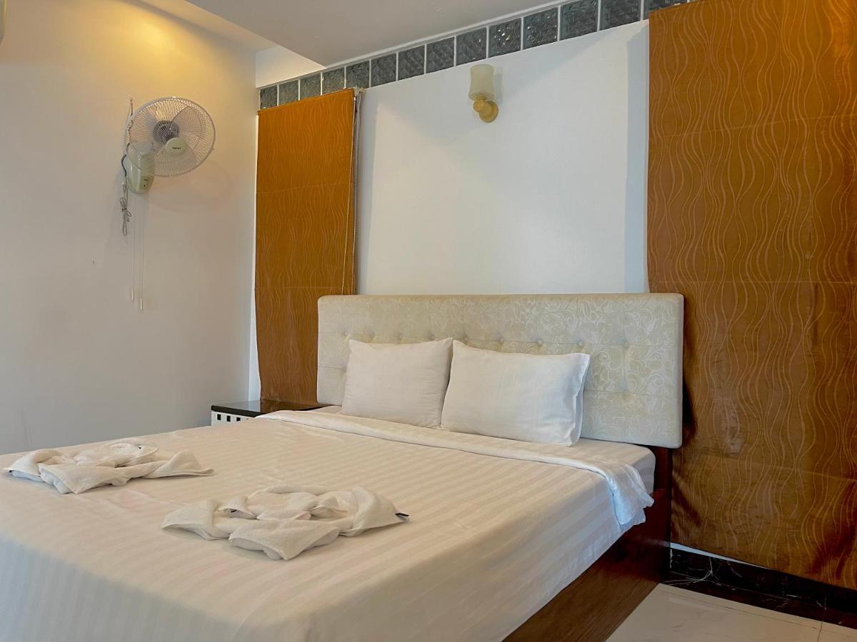 Rumnea Apartment Phnom Penh Exterior photo