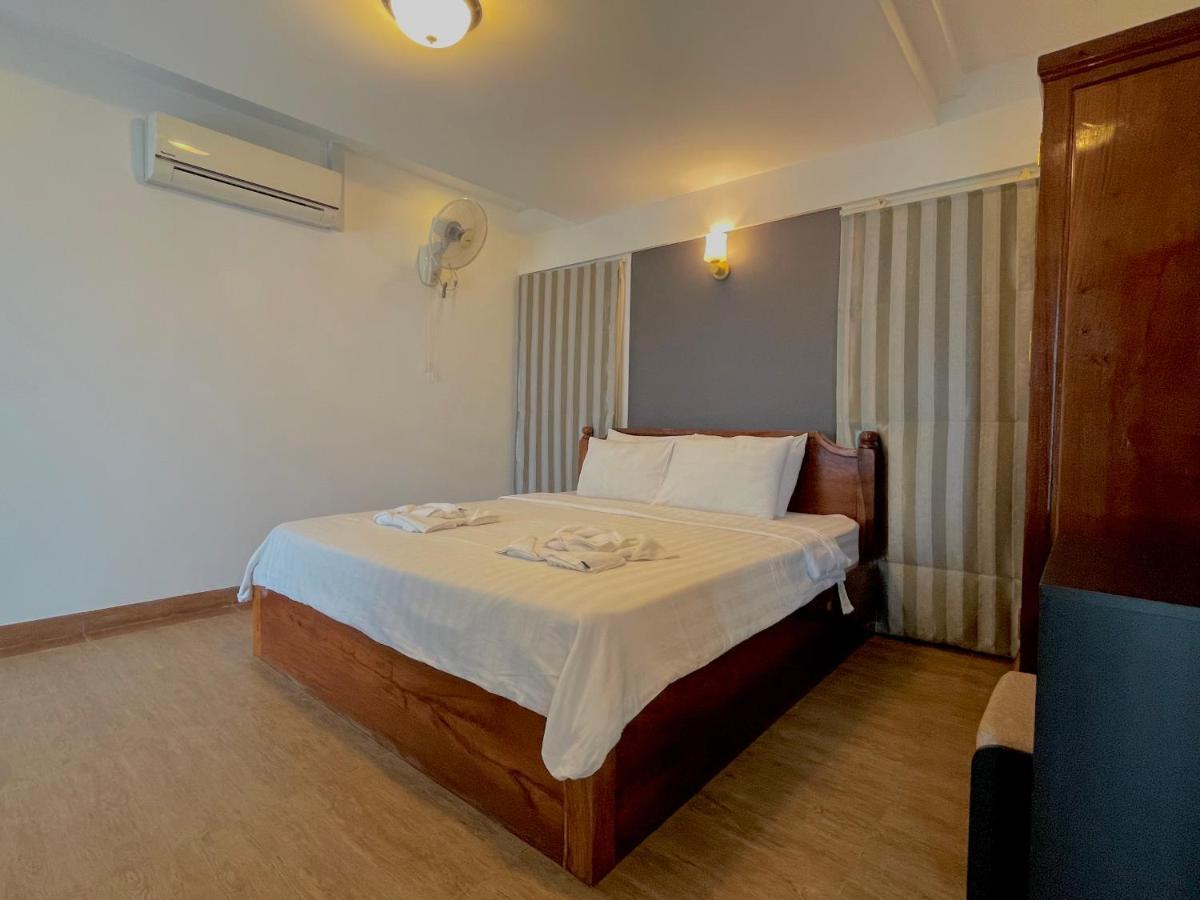 Rumnea Apartment Phnom Penh Exterior photo